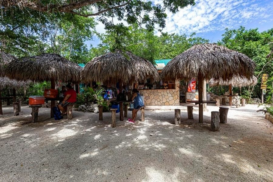 Cenote Azul coffee shop