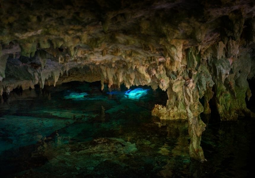 Cenote Dos Ojos