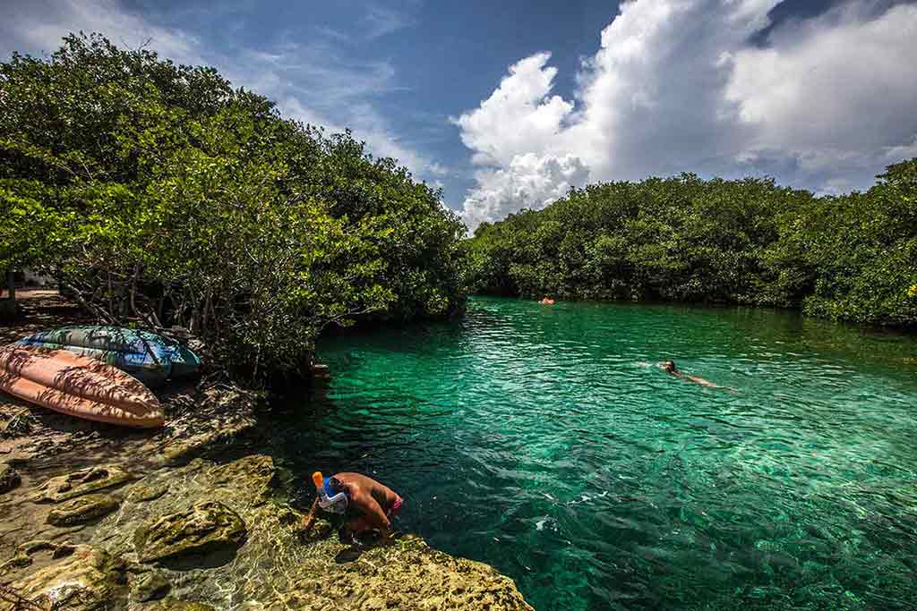 Cenote Manati - casa cenote