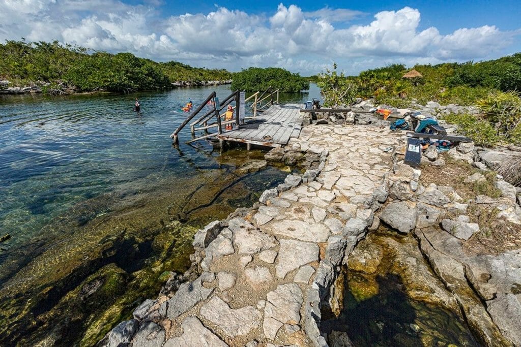 Yalku Lagoon rocky platform