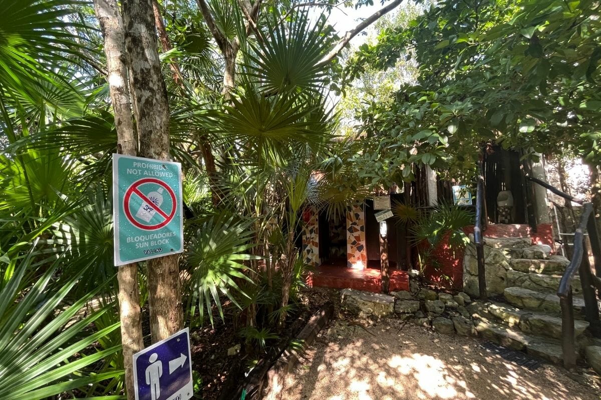 Yalku Bathroom