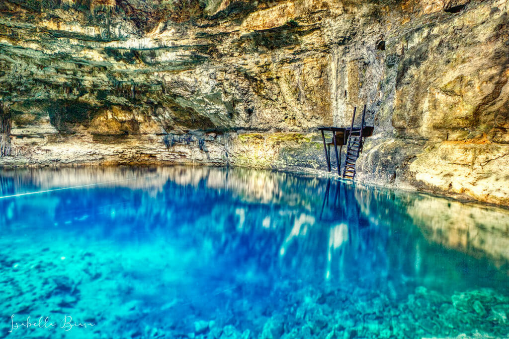 Cenote Xux-ha stairs close up