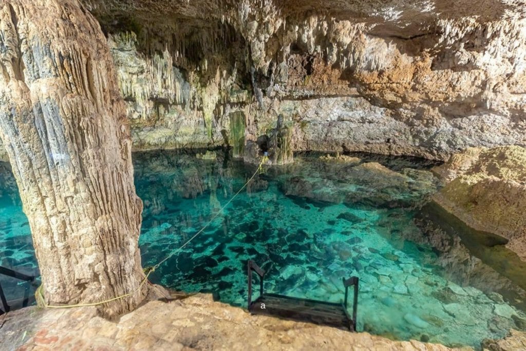 Choo-ha cenote