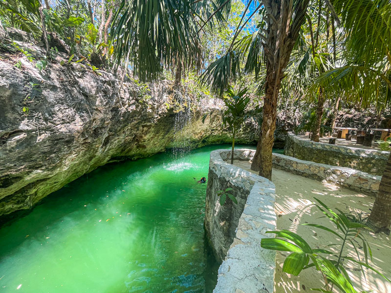 Cenote Casa del Alux 