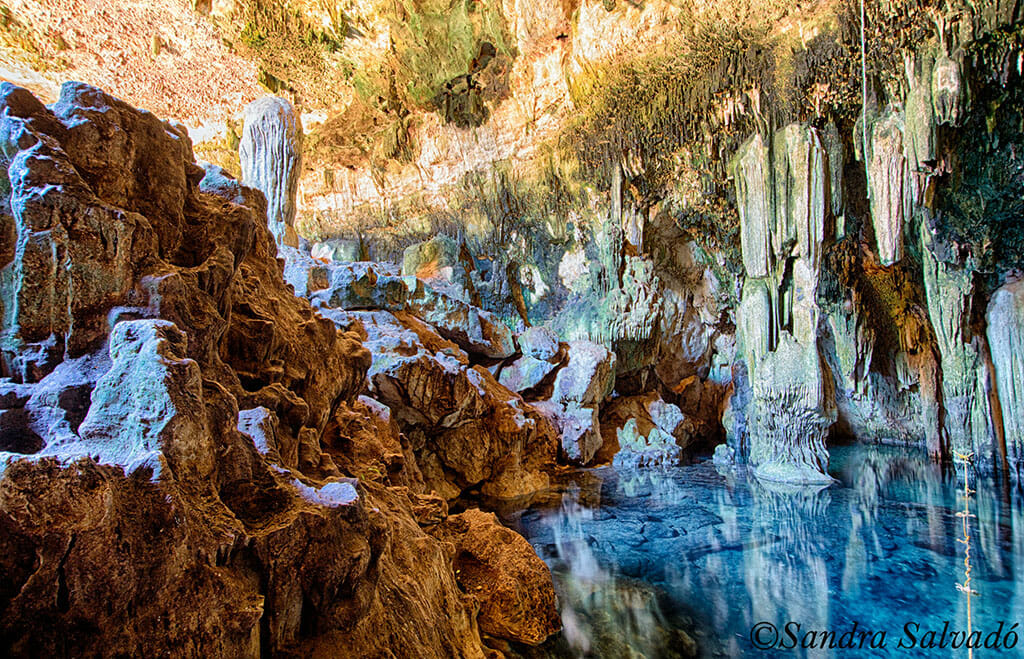 Cenote tza ujun kat, Homun
