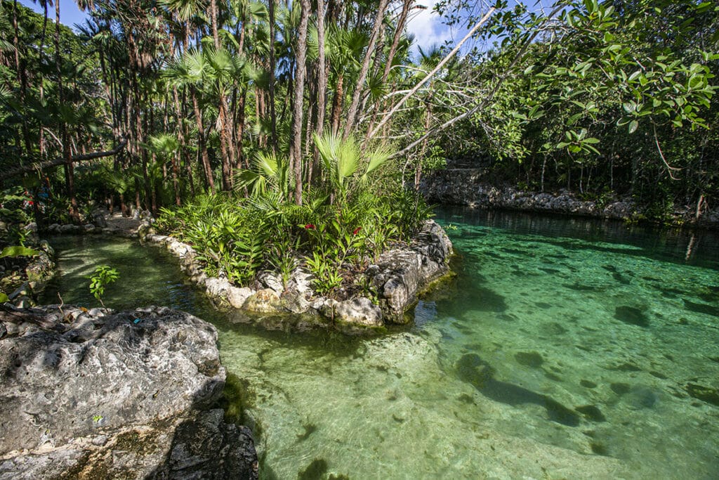 Cenote Yax-kin